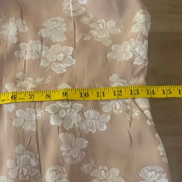 Urban Outfitters Light Pink Floral Jumpsuit - Picture 9 of 10